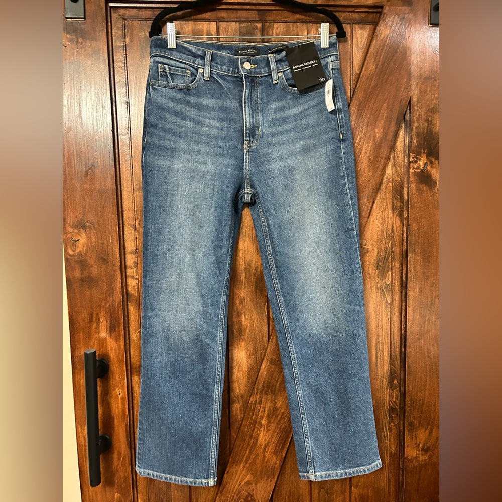 Banana Republic Straight Leg Jeans in Medium Blue Wash